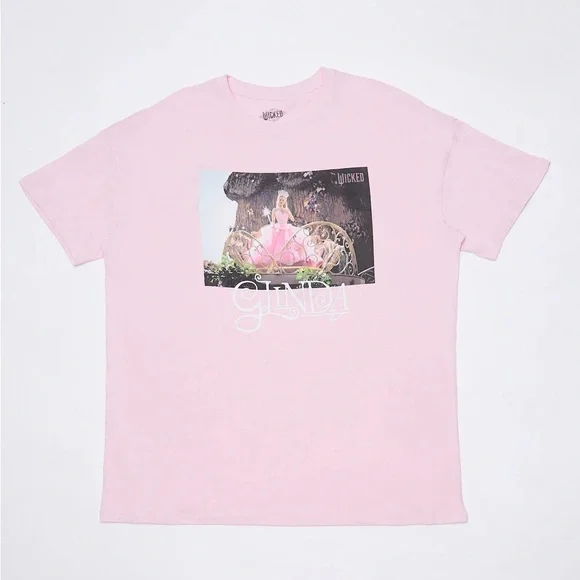 Glinda from Wicked size small pink t-shirt GUC women’s - Picture 1 of 5